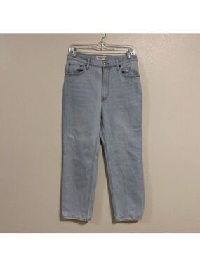 Abercrombie & Fitch Jean Womens Size 10 light wash The Ankle Straight Ultra High